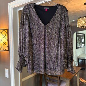 NWT Women's Vince Camuto Shimmer Long Sleeve Blouse. Size L